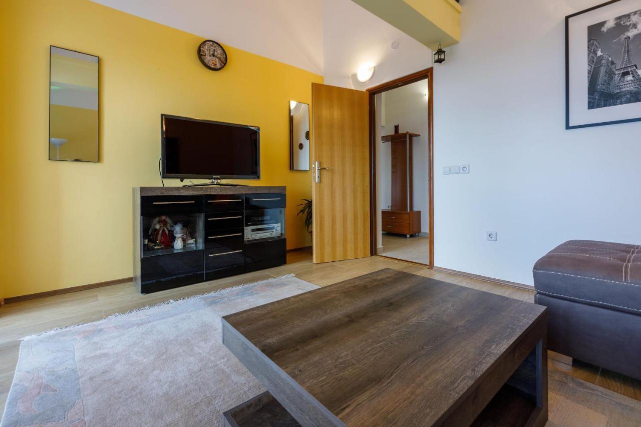 Apartments Dolloree Dramalj Ngoại thất bức ảnh